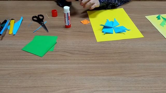 Занятия в студии оригами: "Открытка для мамы" смотреть онлайн