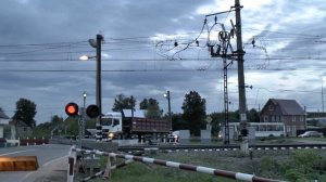 Светофоры на переезде станции Чехов