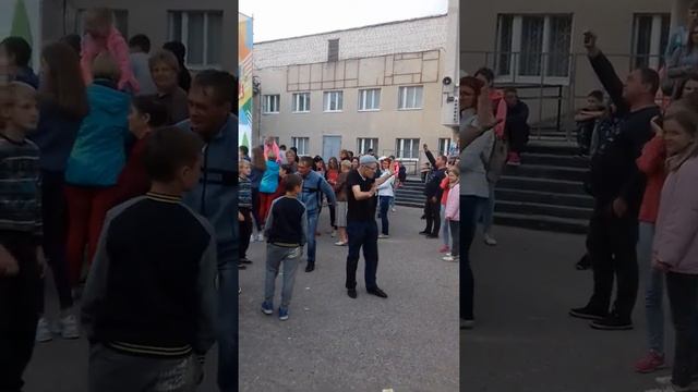 ВОЛОДАРСК ЖГЁТ смотреть онлайн