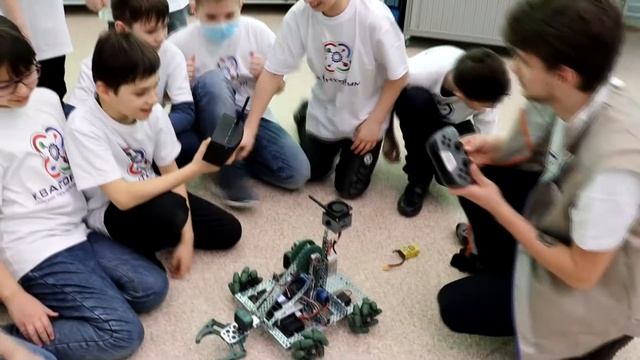 "Сердце отдаю детям". Педагог дополнительного образования Клейнос Максим Алексеевич смотреть онлайн