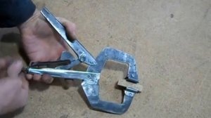 Самодельная струбцина (эксцентриковая).
