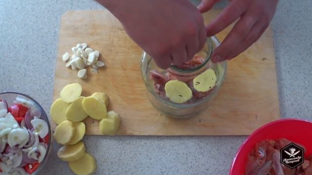 Курица в банке смотреть онлайн