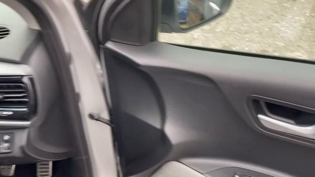 Kia Stonic 1.0 T-GDi FIRST EDITION - FJ Chalke, Mere смотреть онлайн