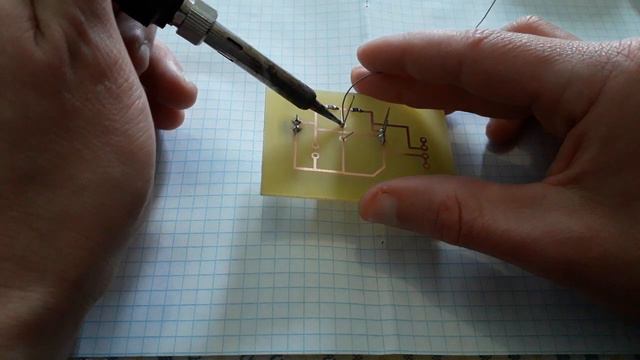 Простой усилитель для микрофона на транзисторе