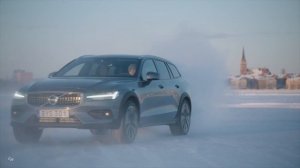 2019 Volvo V60 Cross Country T5 AWD | Ice and Snow Test Driving