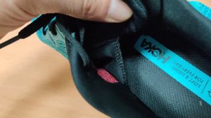 Кроссовки беговые Hoka Clifton 8, краткий видео обзор