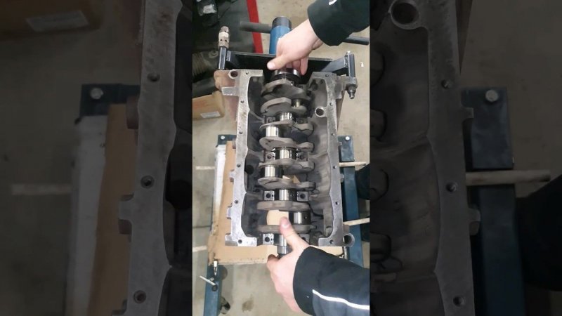 СБОРКА БЛОКА ЦИЛИНДРОВ ЧАСТЬ 2: КОЛЕНВАЛ И БУГЕЛЯ (LADA LARGUS 8КЛ)