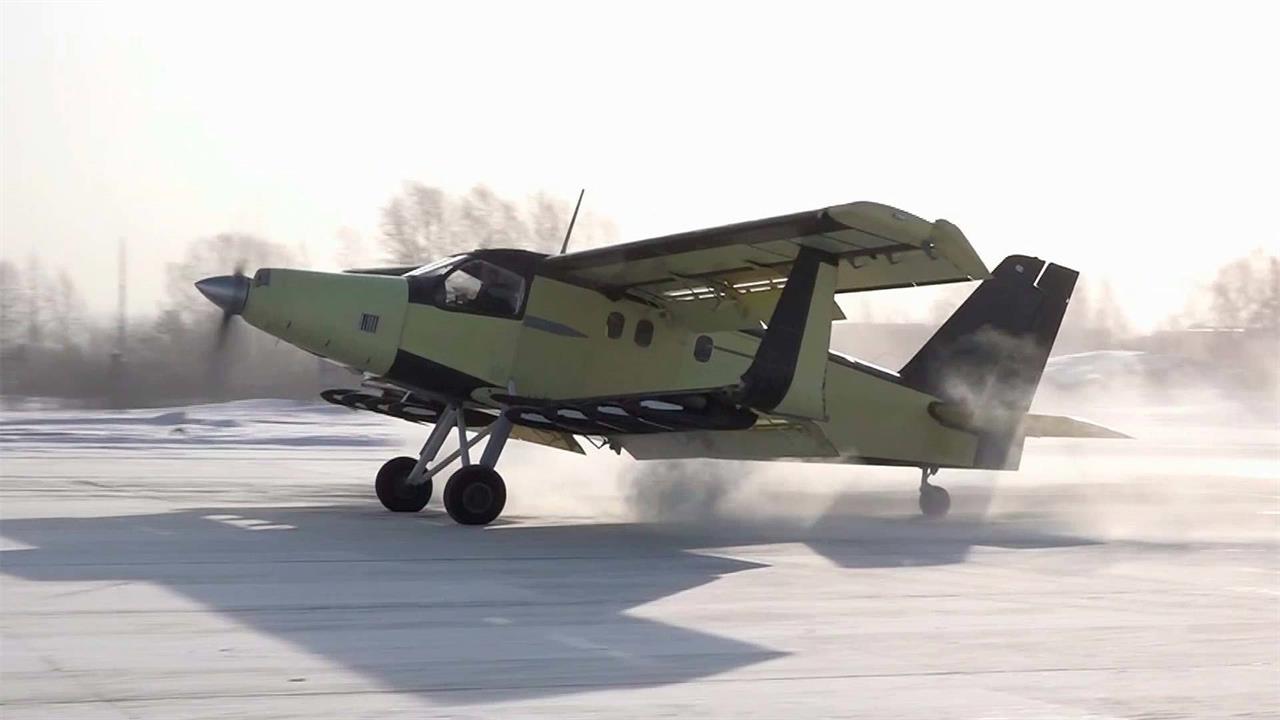 В Новосибирске прошел первый испытательный полет нового российского транспортного аппарата "Партизан
