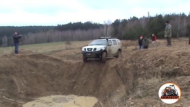 Оффроад на джипах. Езда по грязи. смотреть онлайн