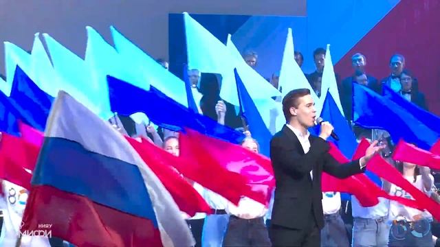 Ко Дню народного единства | Гимн России - Иван Дятлов и Академический мужской хор МИФИ на сцене ГКД