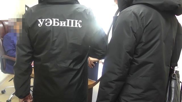 Полицейскими Якутии задержан пособник чиновника, злоупотребившего должностными полномочиями