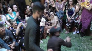 Зажигательные танцы (туйи точики)