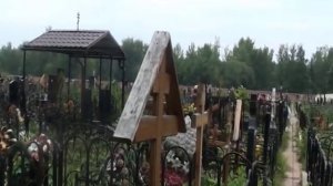 НА МОГИЛЕ КАТИ ОГОНЕК