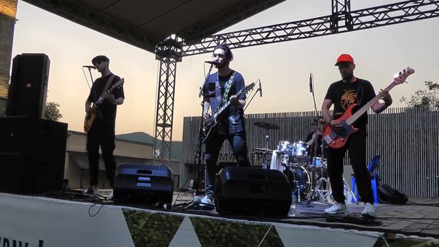 ``ONE MORE BAND`` Просто такая сильная любовь [Звери]