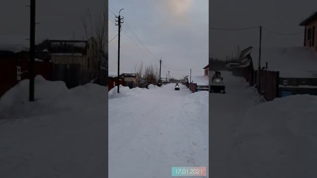 Зимние забавы, катание на снегоходе! смотреть онлайн