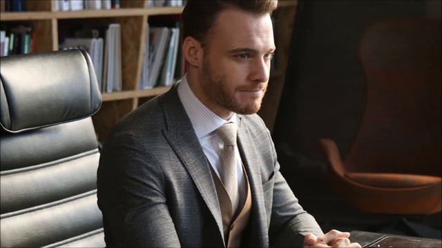 Grande interesse em Kerem Bürsin na Espanha! смотреть онлайн