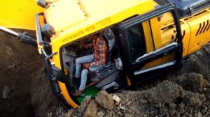 Hyundai 210 working in well