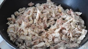 Макароны по-флотски с вареной курицей