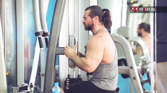 УПРАЖНЕНИЕ  ОТВЕДЕНИЕ НАЗАД НА  ТРЕНАЖЕРЕ смотреть онлайн