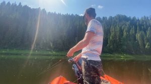 Рыбалка на реке Чусовая Окунь Щука Голавль. Уха из речной рыбы.