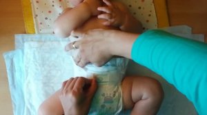 Як правильно одягати підгузник? | Памперс новонародженому