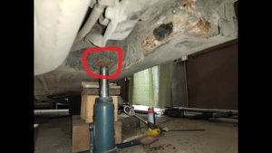 Лайфхак!Куда установить домкрат если сзади авто,сгнил порог и упор для домкрата,на Honda Partner