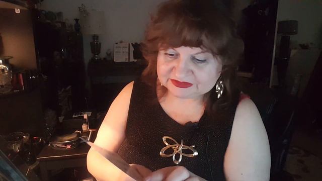 ПАРФЮМЕРНАЯ ВИКТОРИНА. ТИПЫ АРОМАТОВ И НАЗВАНИЕ ПАПРАВЛЕНИЙ. ВОПРОСЫ И ОТВЕТЫ ПРО ЗАПАХИ смотреть онлайн