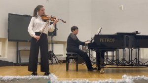 Кутрайте Полина, скрипка, 14 лет, Детская музыкальная школа им. Т.А. Докшицера, г. Москва