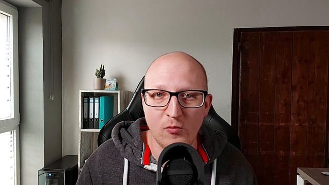 Linux vs Windows vs Mac OS - Which is best as an IT professional? смотреть онлайн