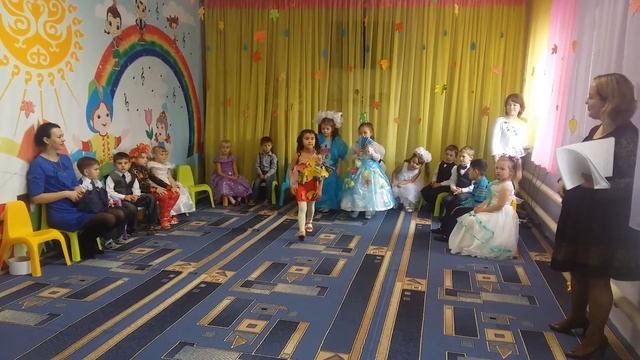 Платья из подручных материалов смотреть онлайн