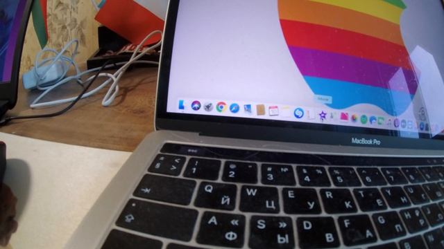 Полезные  советы  как  пользоваться MacBook  ?   или  Яблочные  уроки  информатики  1-й  выпуск смотреть онлайн