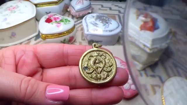 НАШЛА НА Свалке ЗОЛОТО В ШКАТУЛКЕ  !винтаж, винтажная бижутерия, антиквариат
