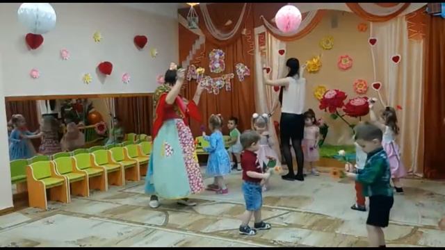 8 марта младшие группы МБДОУ 175 Кемерово смотреть онлайн