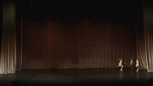 "Следы на песке", постановщик Добрынина Анна Сергеевна смотреть онлайн