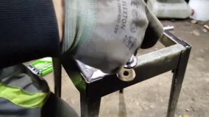 как выкрутить ржавый и обломанный болт