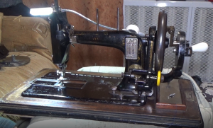Старинная швейная машинка Зейдель Науман  Как увеличить длину стежка и намотка шпульки