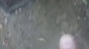 пацан покрасил ногти.  Я тоже крашу ногти????