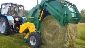 Прессование сена в рулоны