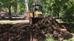 ЭКСКАВАТОР за работой. 1 часть на 8 минут. Развивающее видео про жёлтый трактор.