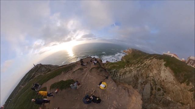 Прогулка по краю: какой он, мыс Рока - самая западная точка материка Евразия. Insta360OneX смотреть онлайн