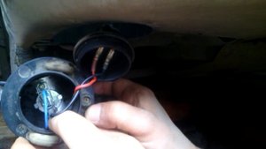 замена лампочки противотуманки на Gelly MK