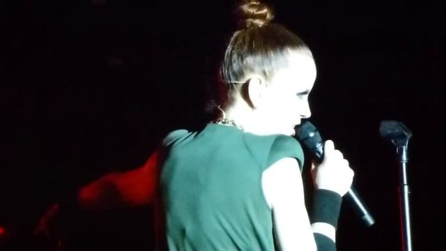 Garbage (Live in Montevideo - Uruguay 17/10/12)