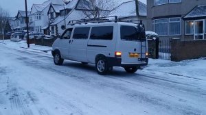 Vw T4 Syncro 4x4 GG At2 test on icy road
