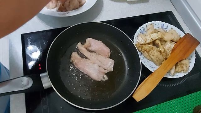 Нежнейшая и вкуснейшая курица. Мягкая и можно есть губами. смотреть онлайн