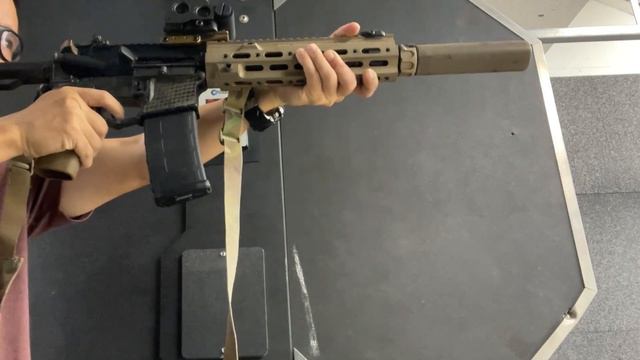 Suppressed HK416 10.5" Upper Surefire SocomRC2 Suppressor Eotech Geissele Handguard Charging Handle