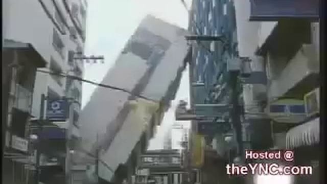 Падение здания