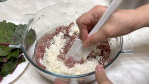 ИЗ СВЕКОЛЬНЫХ И  ВИНОГРАДНЫХ ЛИСТЬЕВ вкуснятина