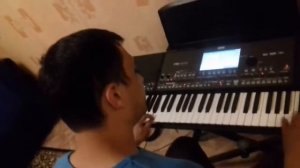 Приятная музыка на синтезаторе