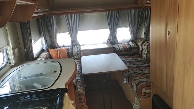 Обзор семейного автодома,каравана.дом на колёсах,кемпера Swift Charisma 2002 года 5 мест смотреть онлайн