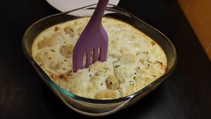 Куриное филе с цветной капустой в сливочном соусе. Лёгкое и вкусный обед.